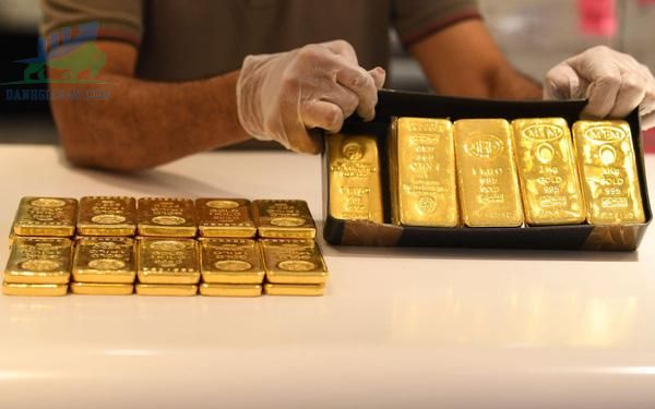 Cập nhật giá vàng trong và ngoài nước, vàng tăng mạnh trở lại - ngày 04/03/2022