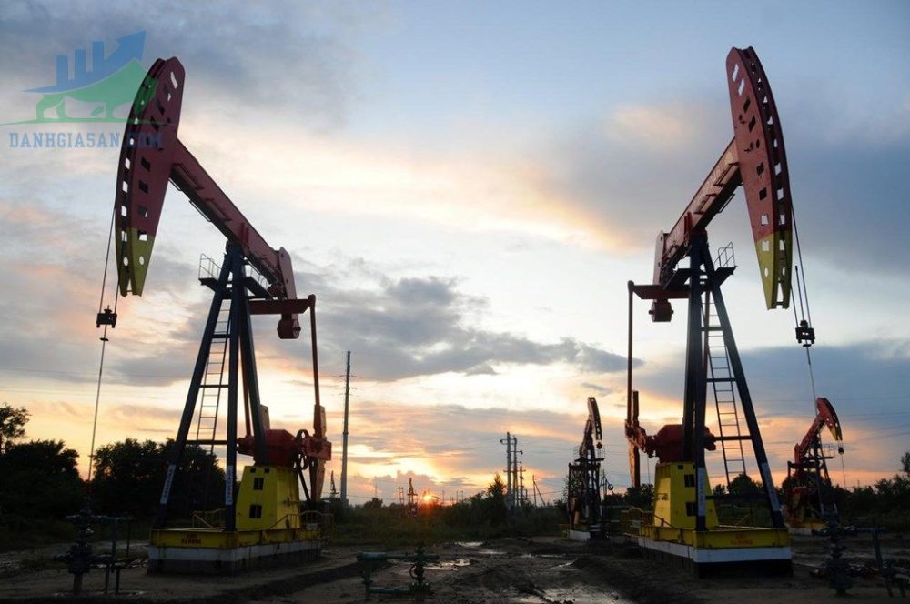 Giá dầu tăng 1% bù lại khoản thua lỗ những phiên giao dịch trước - ngày 20/04/2022