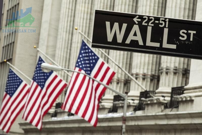 Dow Futures giảm khi Fed lo ngại về việc tăng lãi suất - ngày 22/08/2022