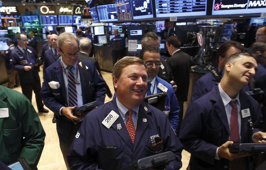 Phố Wall khởi sắc, Dow Jones bật tăng hơn 800 điểm - ngày 14/10/2022