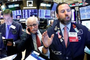 Dow Jones giảm khi mất gần 350 điểm chờ tin báo cáo việc làm của Mỹ - ngày 07/07/2022