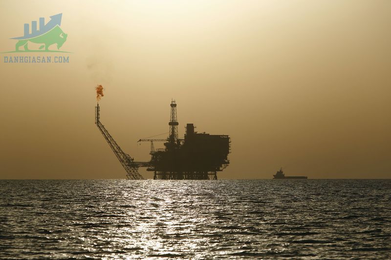 Giá dầu tiếp tục tăng lên gần $ 90 khi OPEC cắt giảm nguồn cung - ngày 04/10/2022