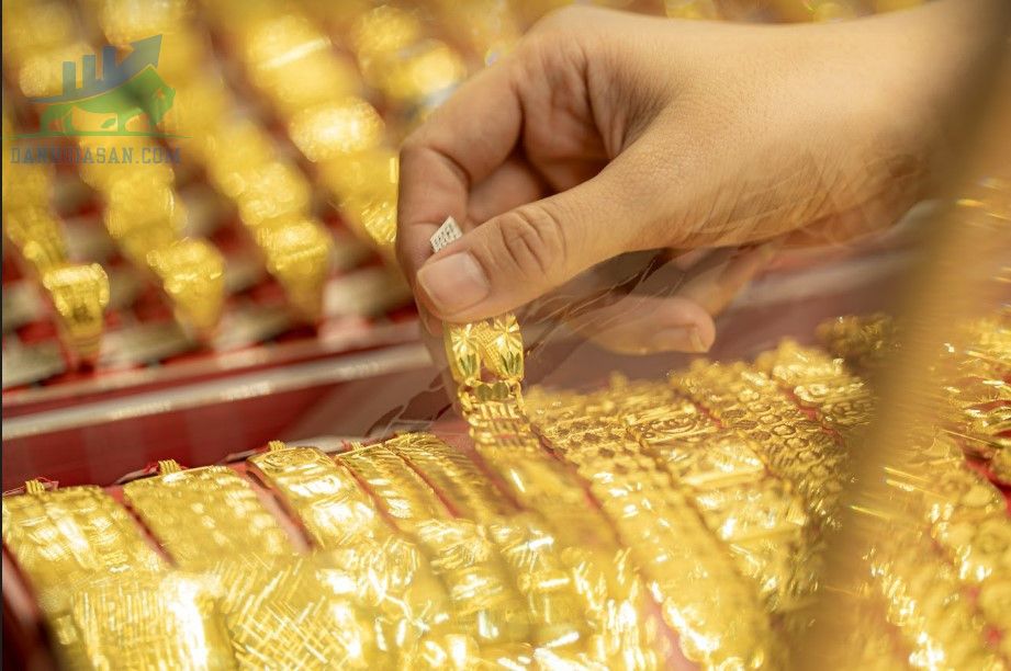 Cập nhật vàng trong và ngoài nước, giá vàng có sự tích cực - ngày 26/12/2022
