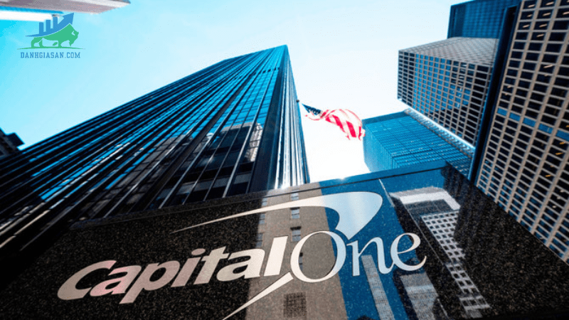 Capital One phục hồi sau khi Warren Buffett mua gần 1 triệu USD cổ phiếu (1)