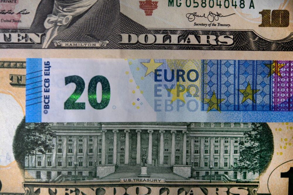 Phân tích giá EUR/USD: giao dịch thấp hơn quanh mức 1,1800 – ngày 03/07/2025