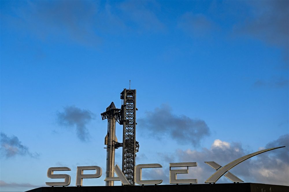 spaceX