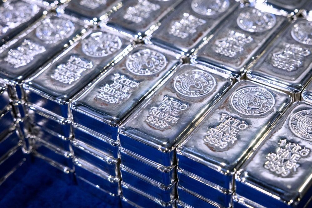 Phân tích giá bạc: XAG/USD Neo Quanh Mốc 57,00 USD – ngày 16/07/2026