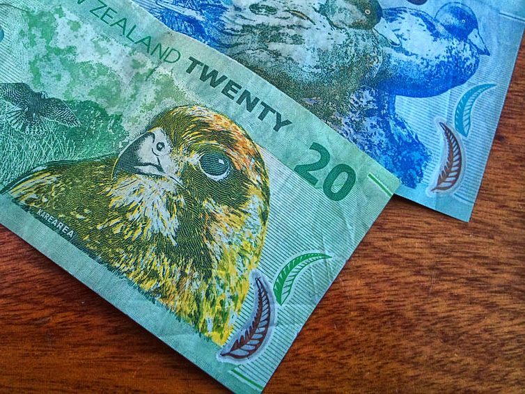 Phân tích giá NZD/USD: thủng mốc 0.5600 – ngày 28/10/2026