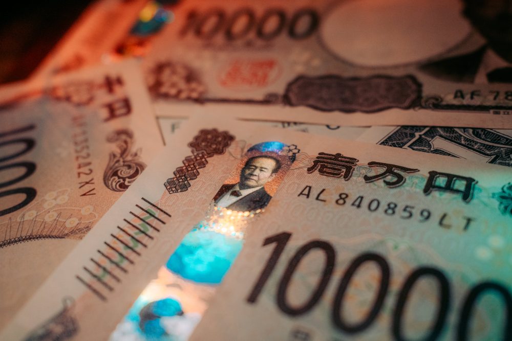 Phân tích giá USD/JPY: áp sát đỉnh một tháng – ngày 14/10/2026