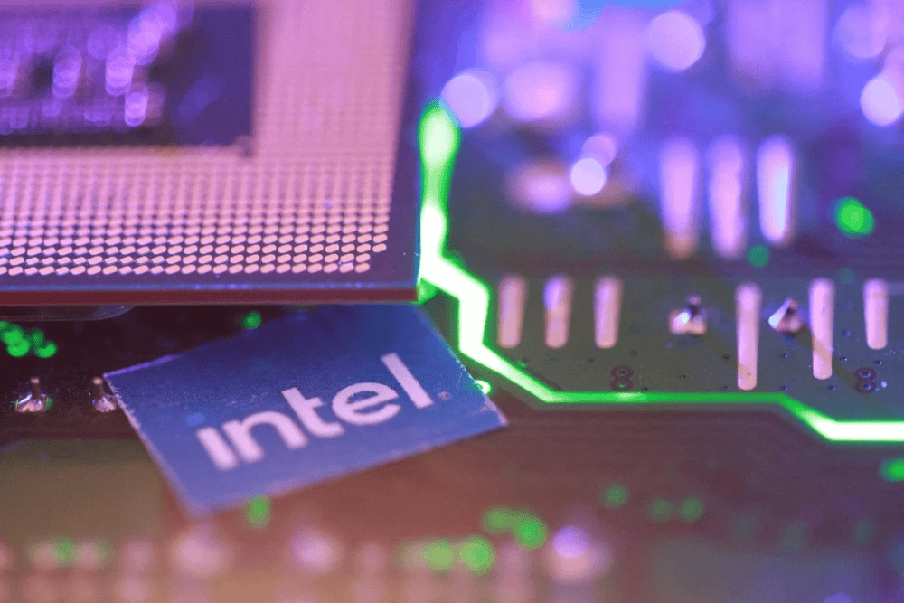 co-phieu-intel-giam